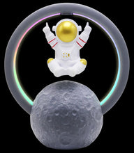 Fashionable Levitation Astronaut Bluetooth Speaker